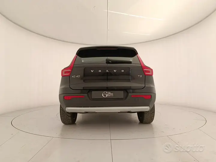 Volvo Xc40 2021 photo 4