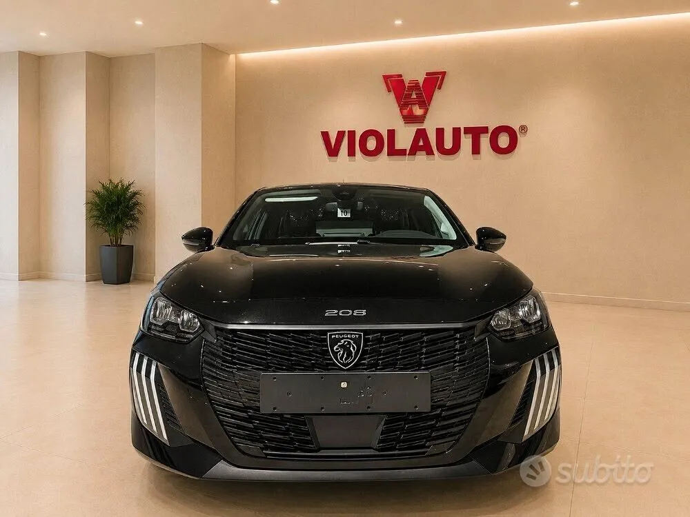 Peugeot 208 photo 2