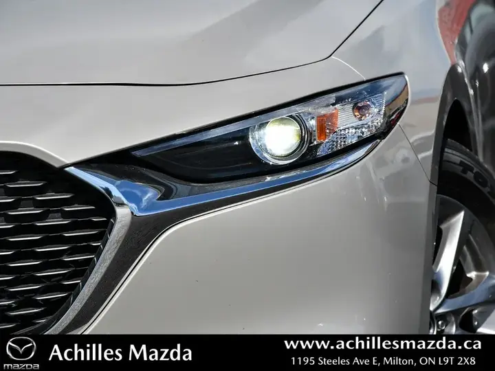 Mazda Mazda3 2025 photo 3