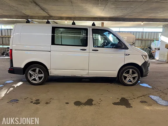 Volkswagen Transporter 2018 photo 4
