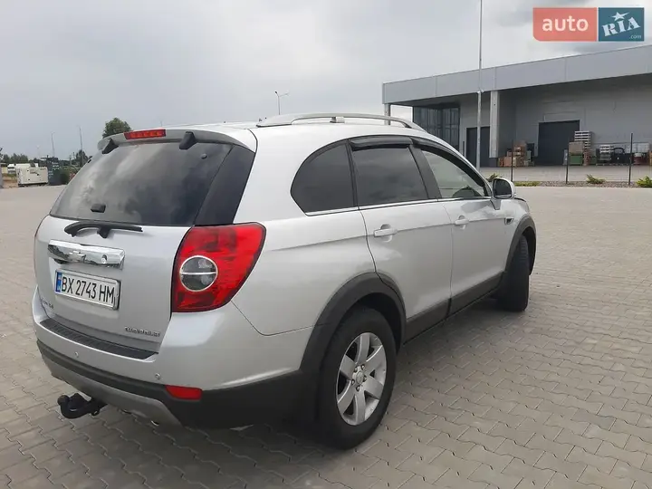 Chevrolet Captiva 2011 photo 4