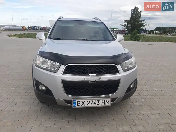 Chevrolet Captiva 2011 photo 2