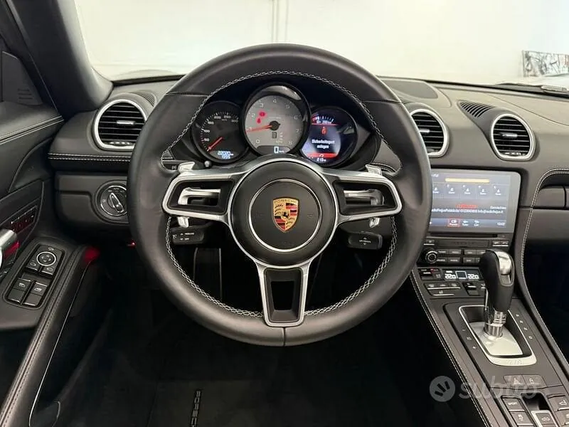 Porsche 718 Boxster 2026 photo 5