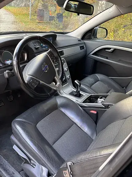 Volvo V70 2015 photo 3