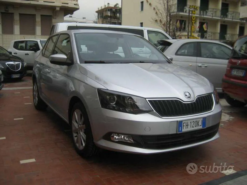 Skoda Fabia 2017 photo 2