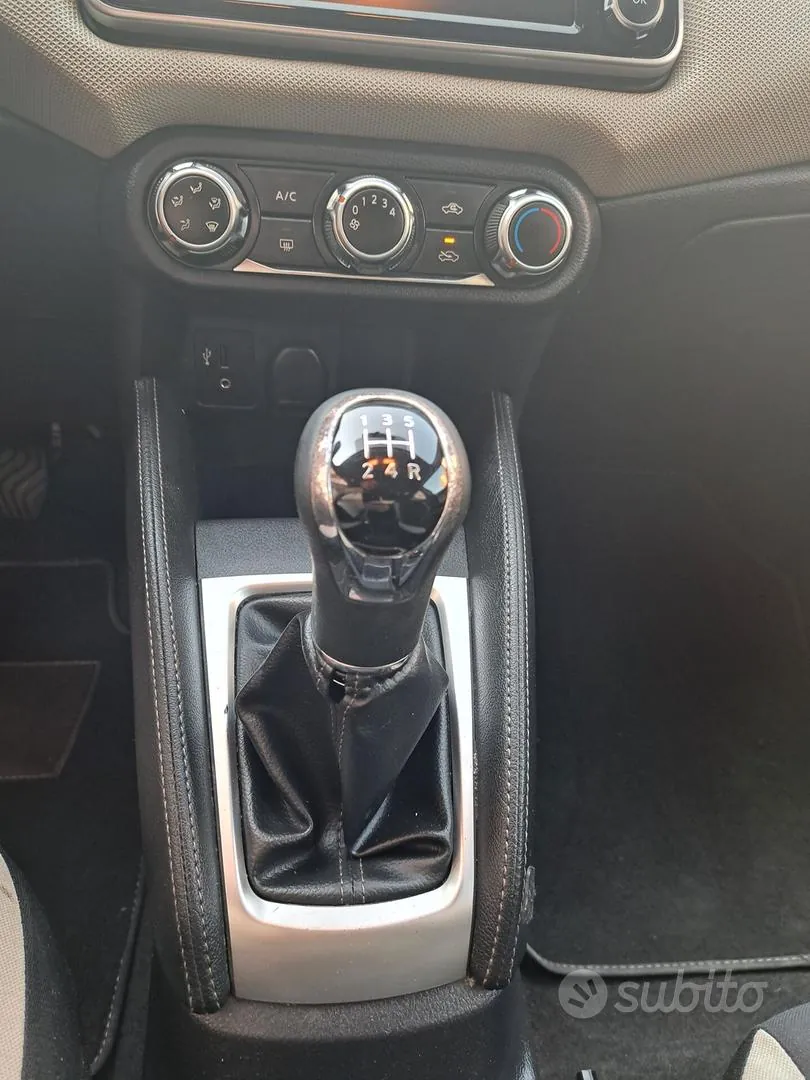 Nissan Micra 2017 photo 4