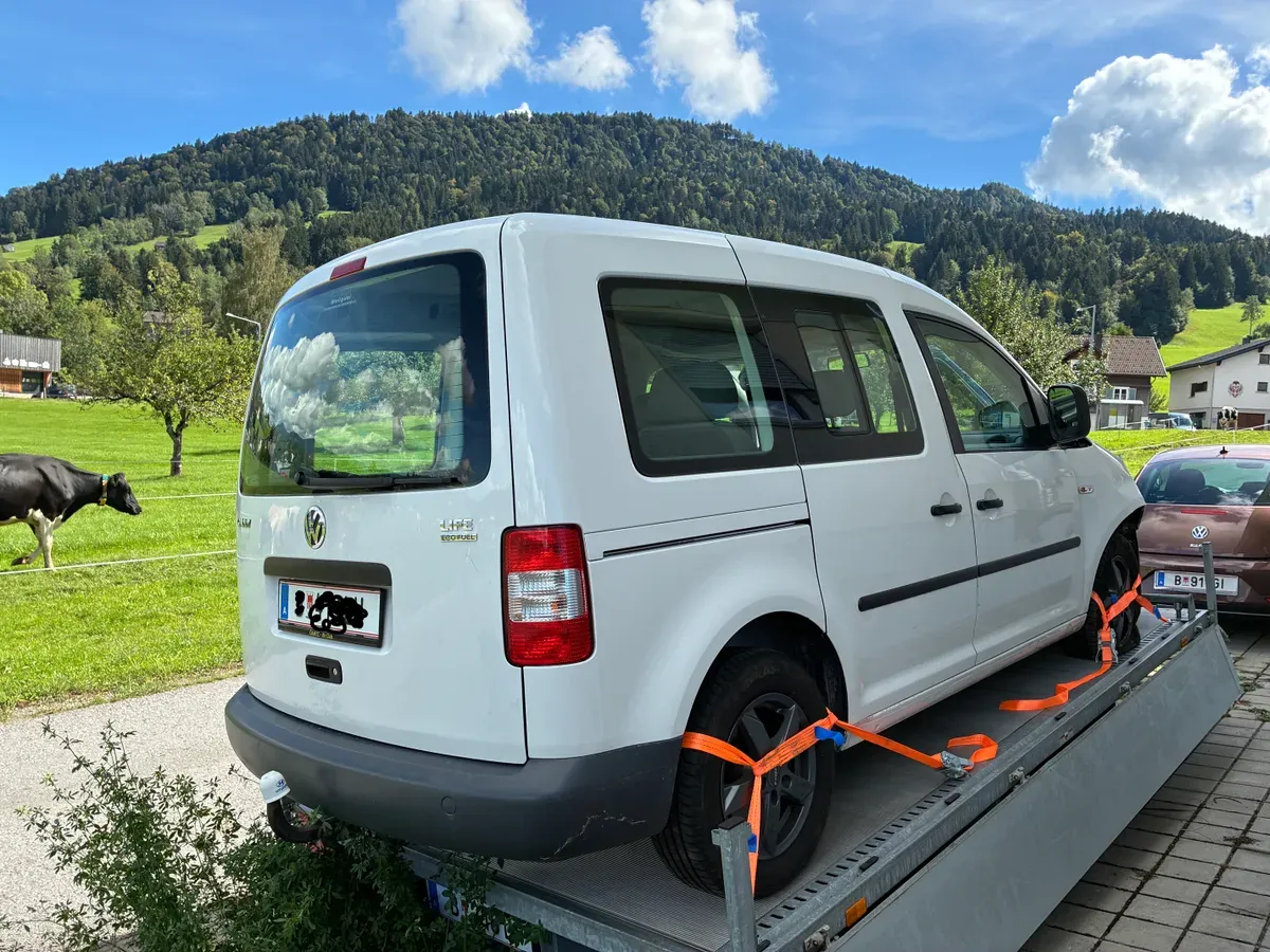 Volkswagen Caddy 2010 photo 2