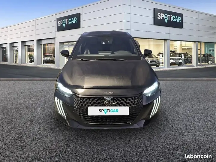 Peugeot 208 2024 photo 2