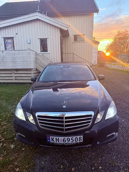 Mercedes-Benz E 220 D