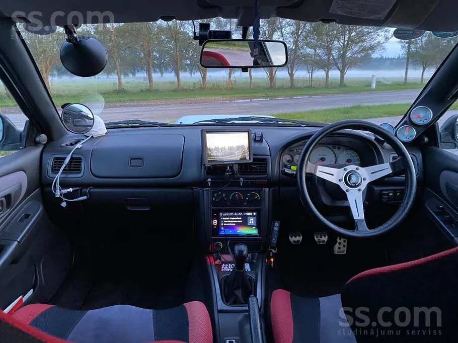 Subaru Impreza 1999 photo 4