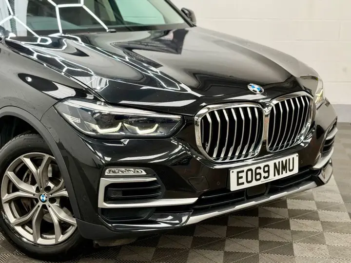 BMW X5 2019 photo 2