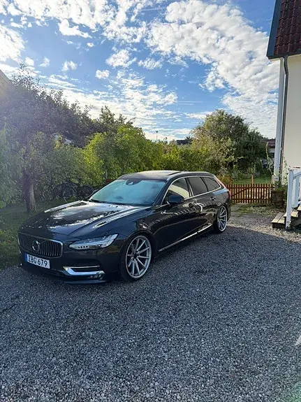Volvo V90