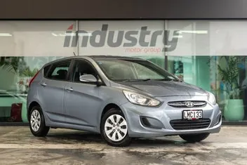 Hyundai Accent 2018 photo 2