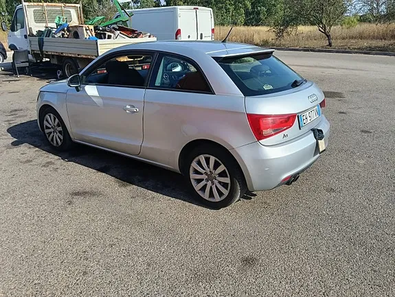 Audi A1 2011 photo 5
