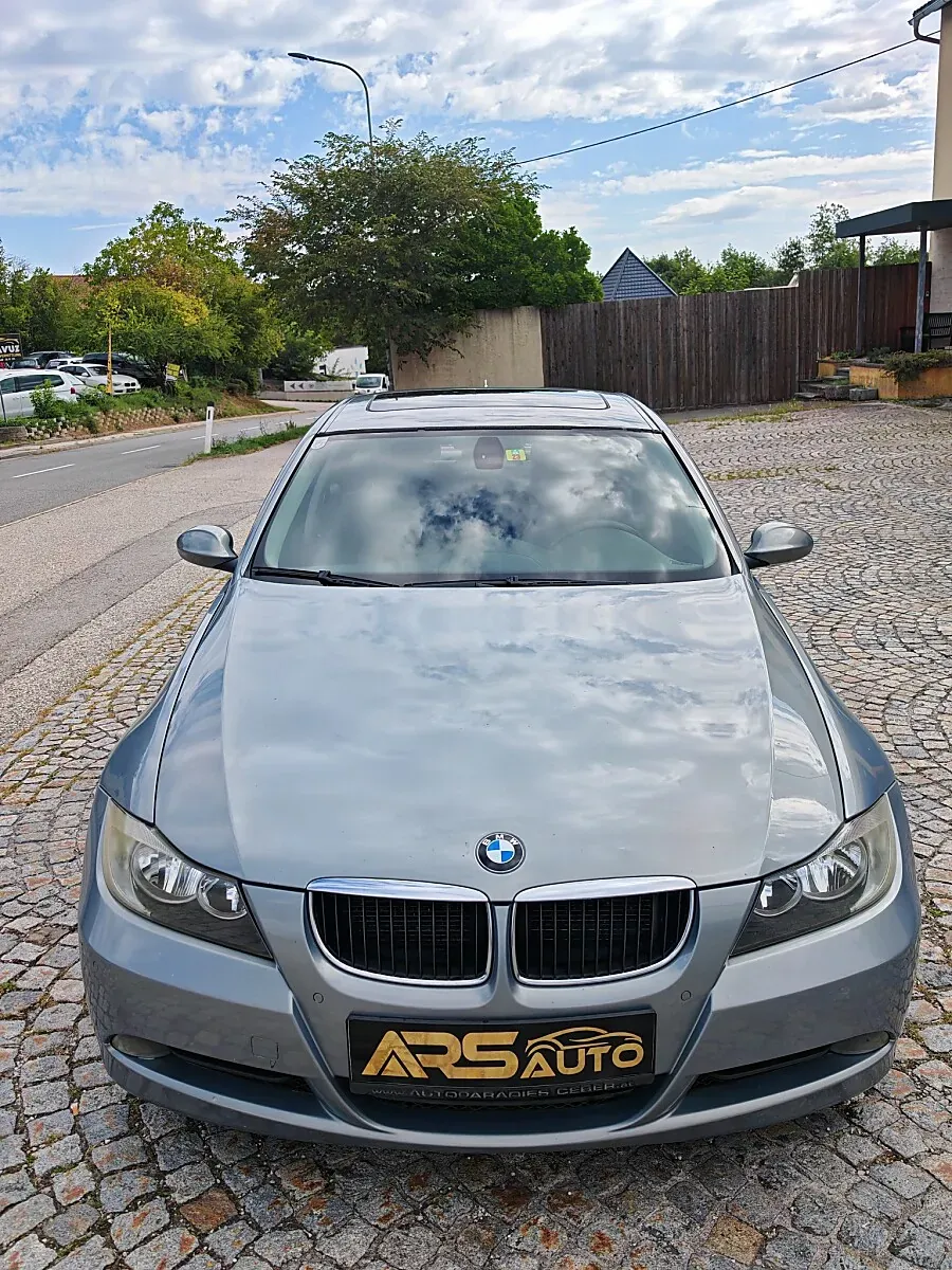 BMW 3 Series 2006 photo 2