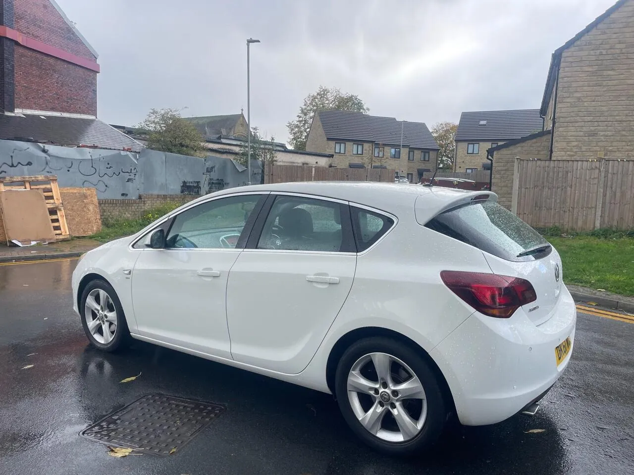 Vauxhall Astra 2011 photo 5