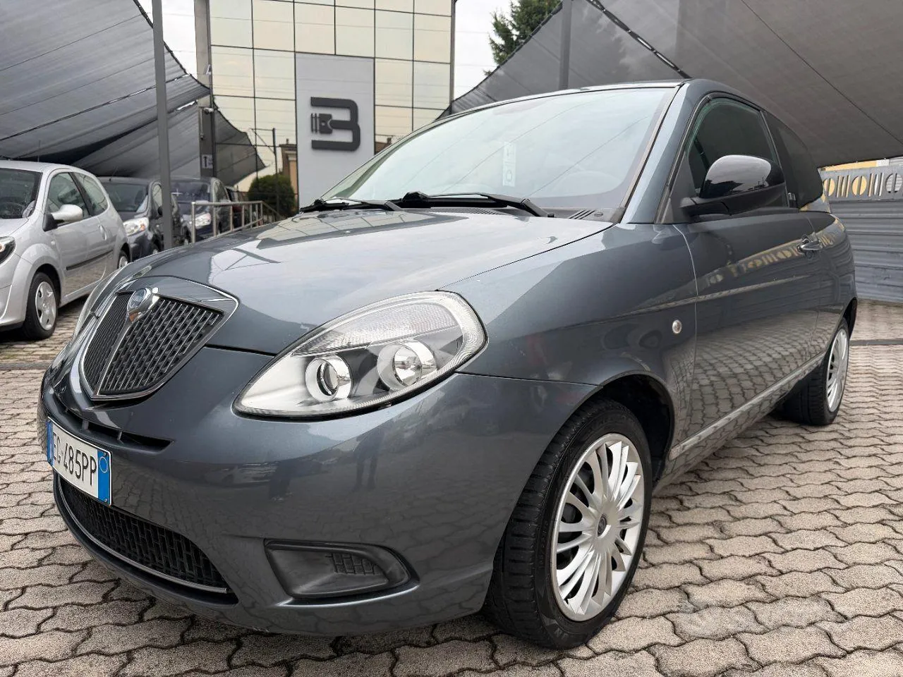 Lancia Ypsilon