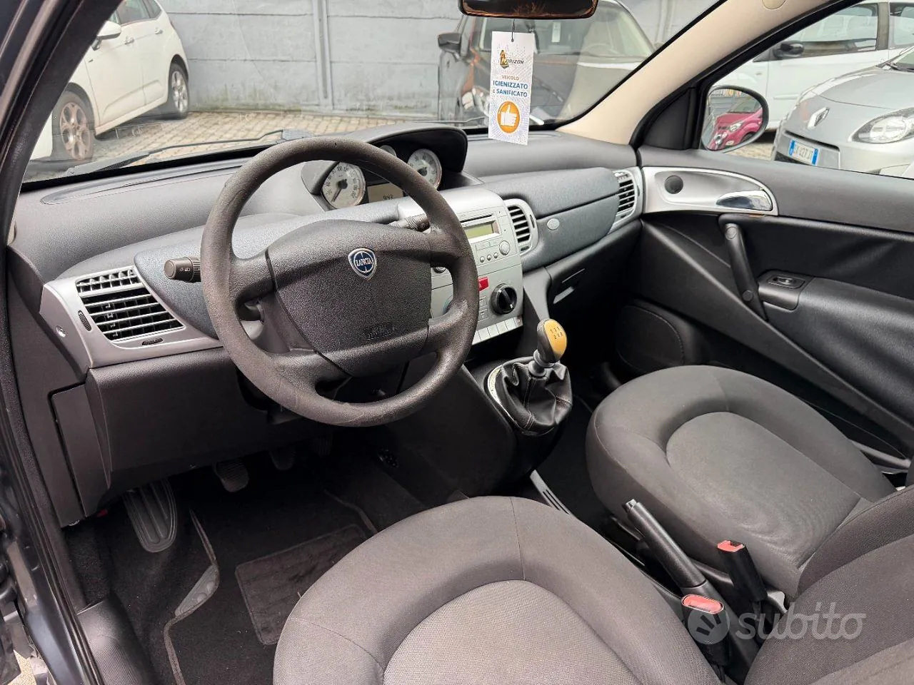 Lancia Ypsilon 2011 photo 2