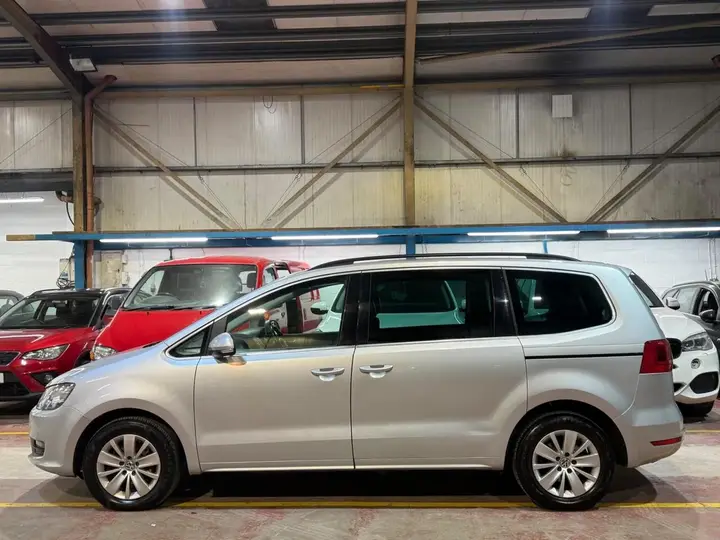 Volkswagen Sharan 2013 photo 5