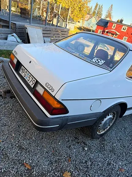 Saab 900 1987 photo 4