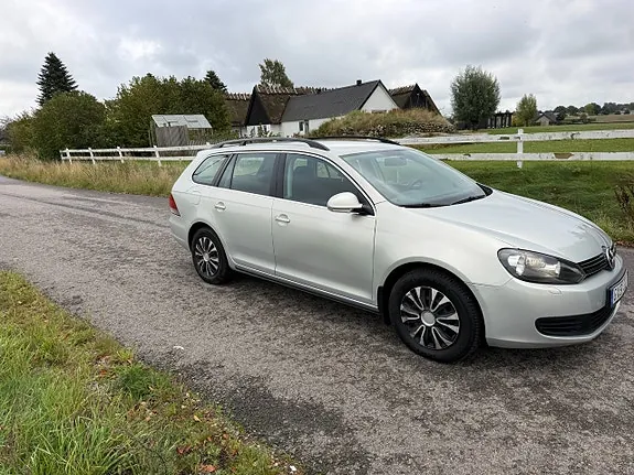 Volkswagen Golf I 2010 photo 2