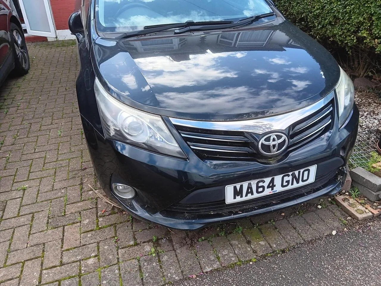Toyota Avensis 2014 photo 2