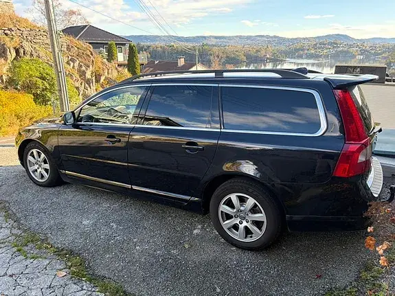 Volvo V70 2012 photo 3