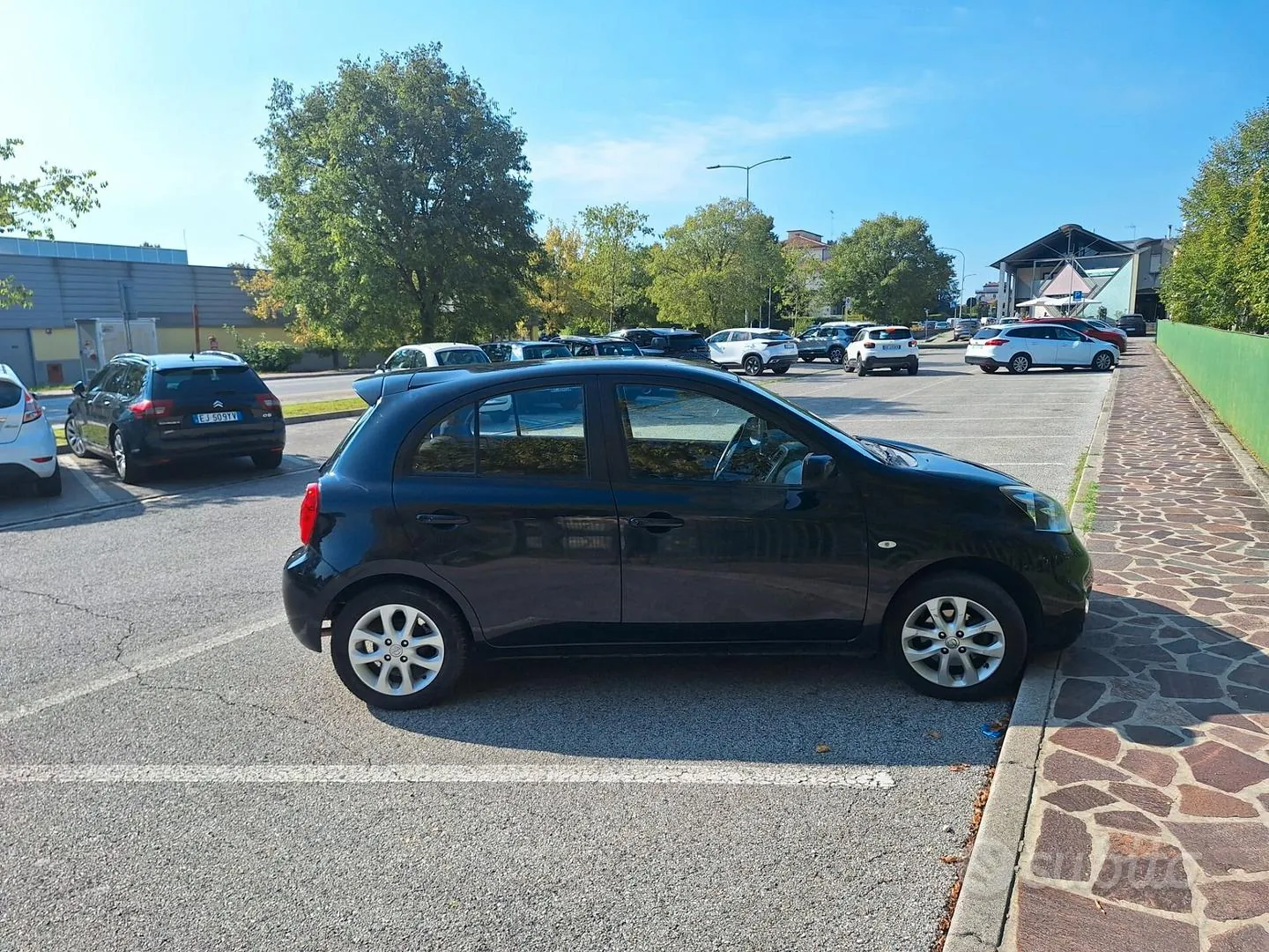 Nissan Micra 2016 photo 3