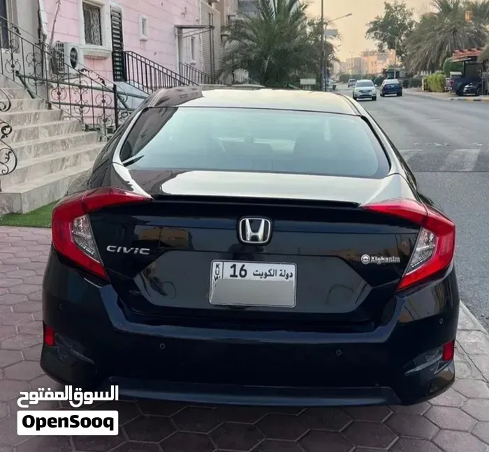 Honda Civic 2018 photo 4