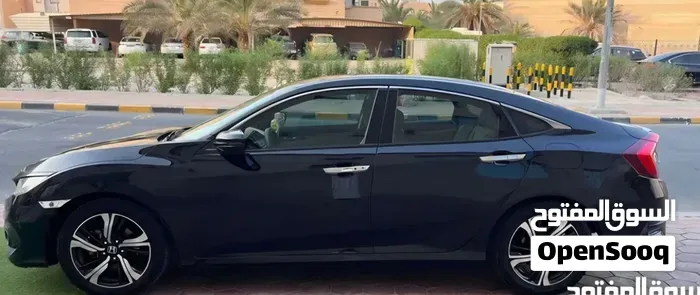 Honda Civic 2018 photo 3
