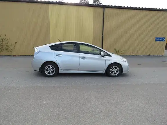 Toyota Prius 2013 photo 4