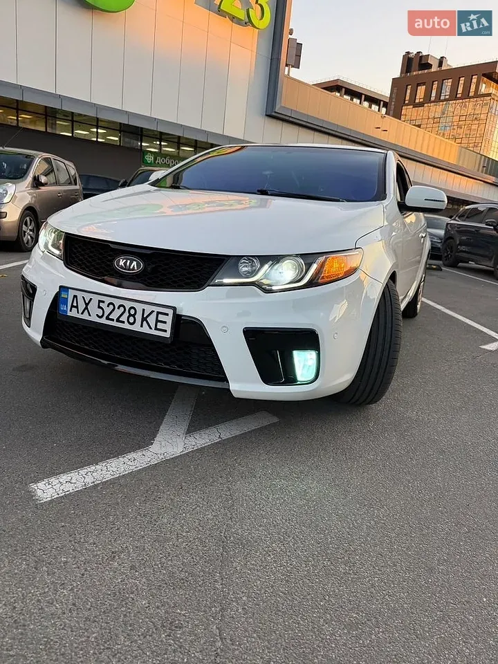 Kia Cerato Koup 2012 photo 2