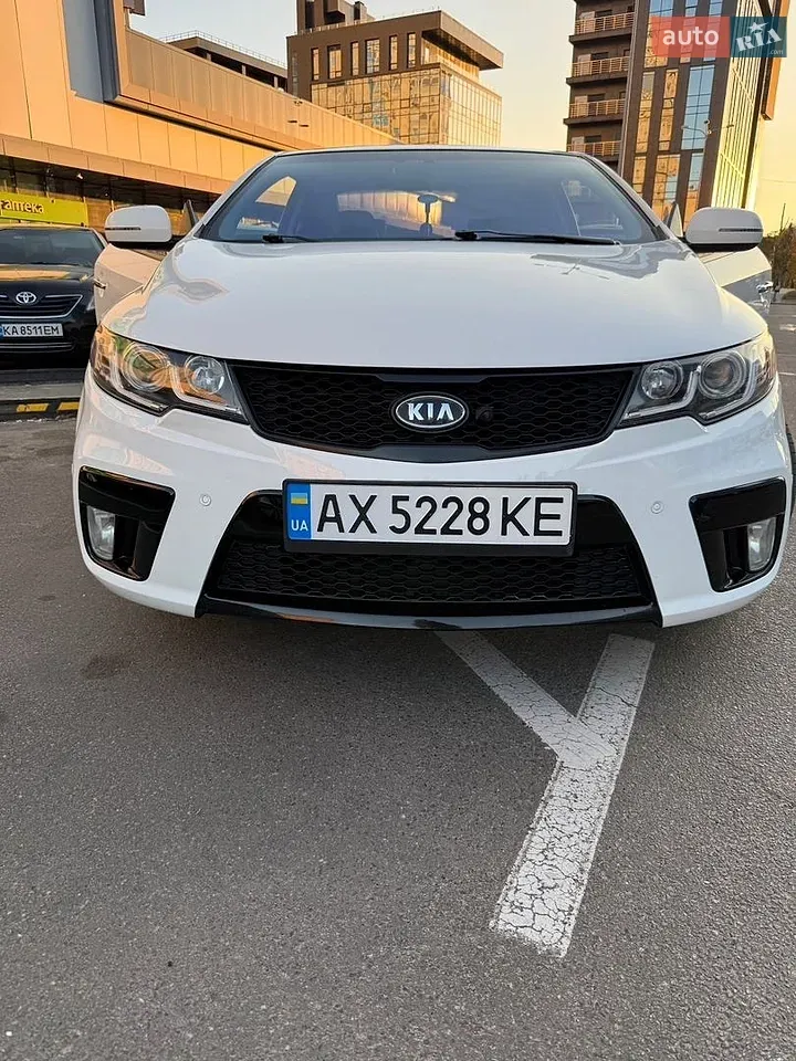 Kia Cerato Koup 2012 photo 3