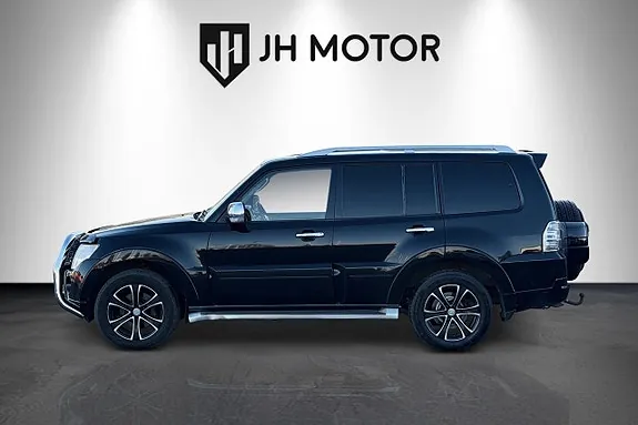 Mitsubishi Pajero 2010 photo 3