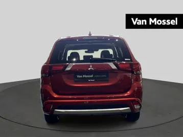 Mitsubishi Outlander 2018 photo 3
