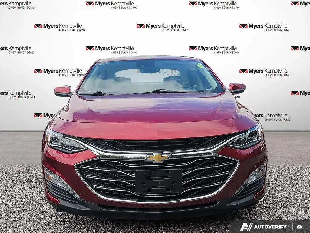 Chevrolet Malibu 2023 photo 2