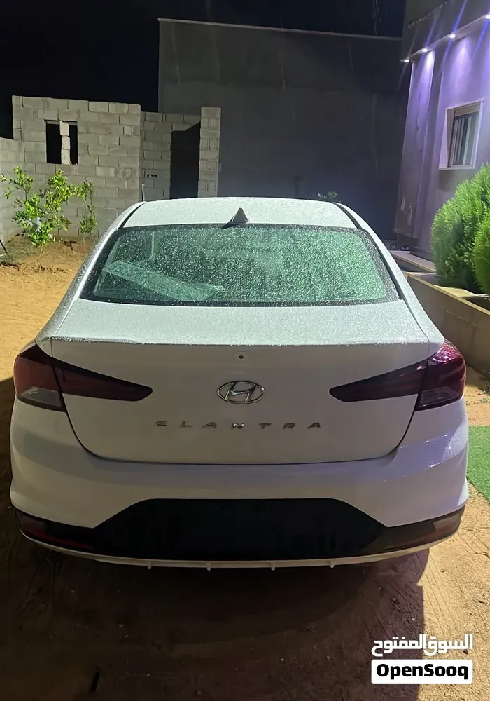 Hyundai Elantra 2020 photo 2