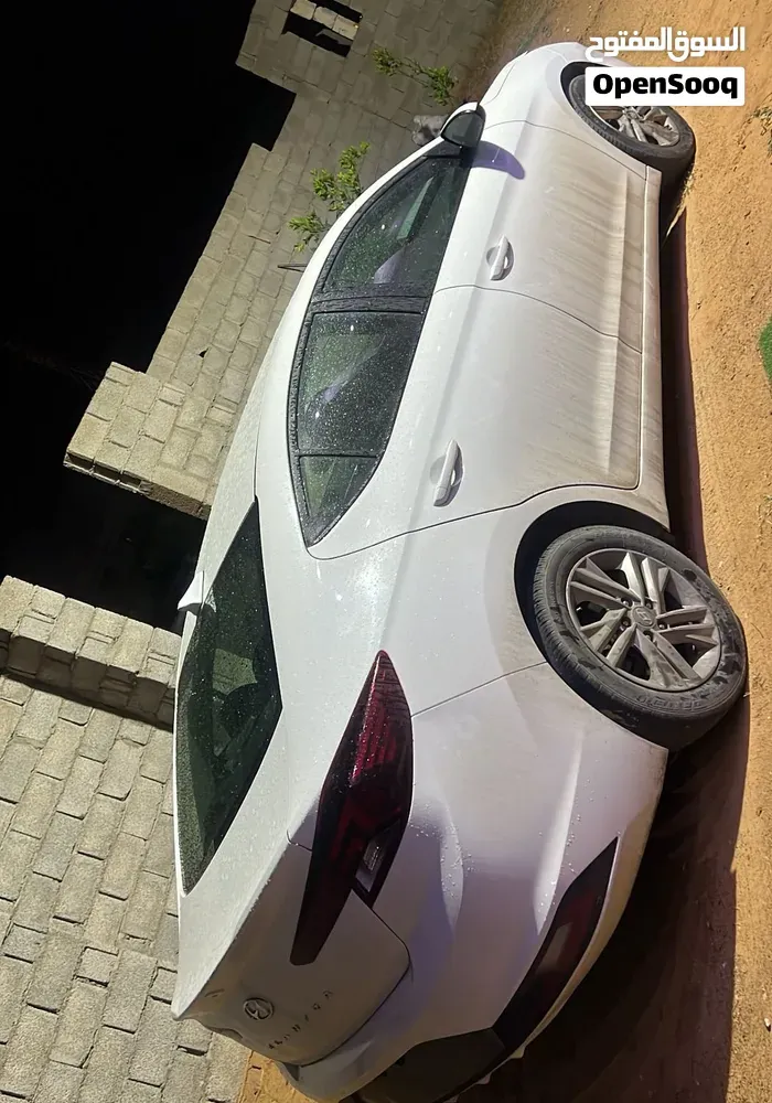 Hyundai Elantra 2020 photo 3