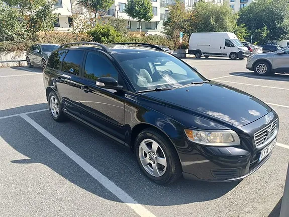 Volvo V50 2009 photo 2