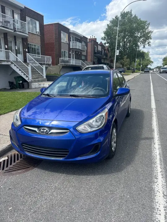 Hyundai Accent 2012 photo 2
