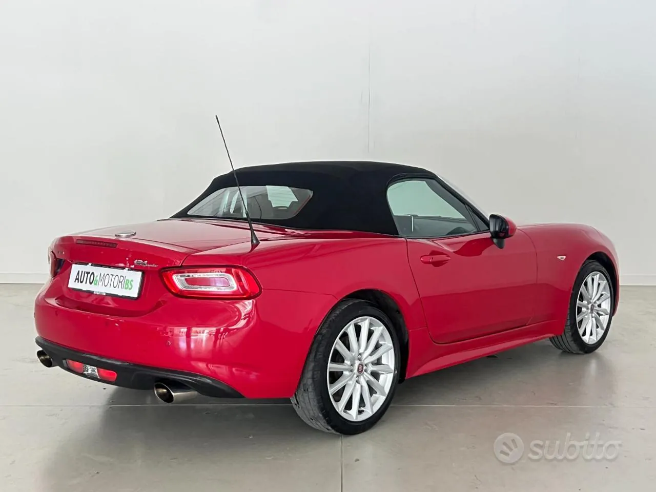 Fiat 124 Spider 2016 photo 4