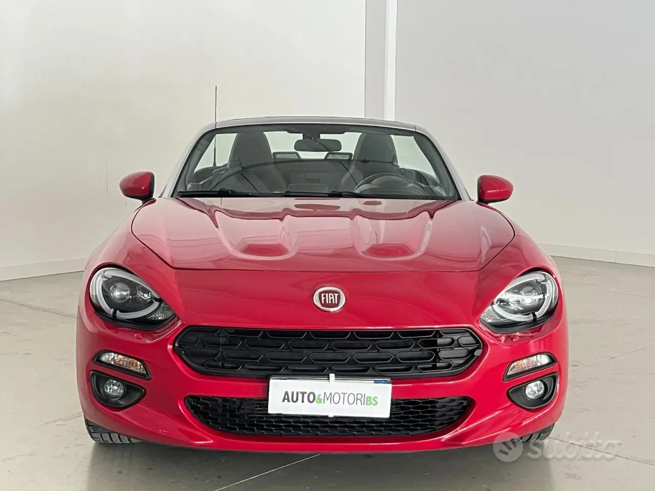 Fiat 124 Spider 2016 photo 2