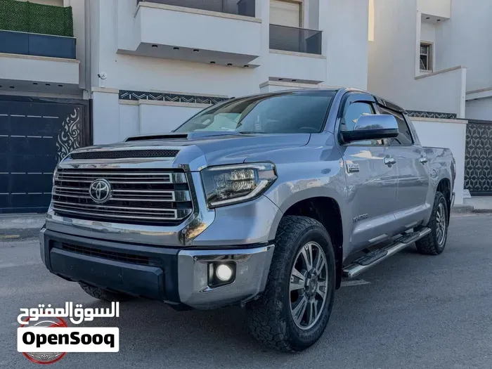 Toyota Tundra 2015 photo 2