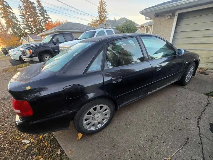 Audi A4 2000 photo 4