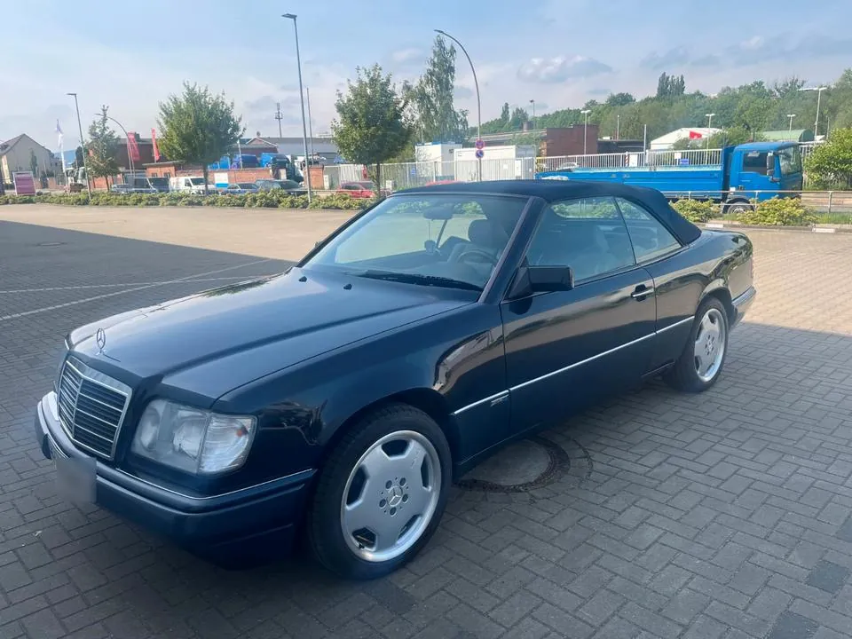 Mercedes-Benz W124