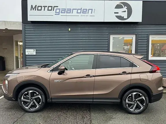 Mitsubishi Eclipse Cross 2021 photo 2