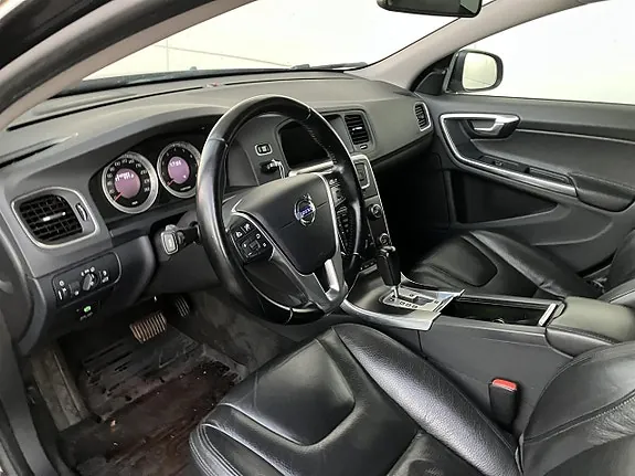 Volvo V60 2012 photo 4