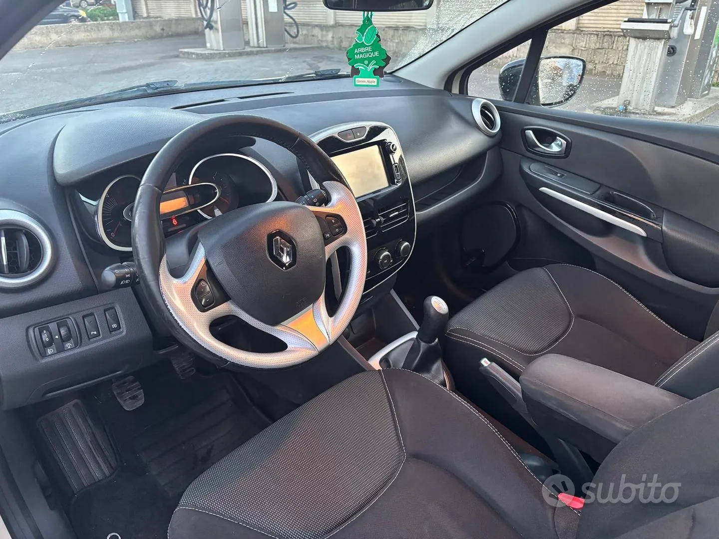 Renault Clio 2016 photo 5