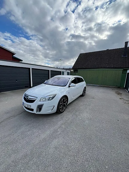 Opel Insignia 2012 photo 2