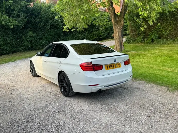BMW 3 Series 2015 photo 2